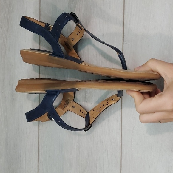 Born B.O.C Womens Comfort T Strap Sandals Flats shoes sz 10M - Picture 5 of 11